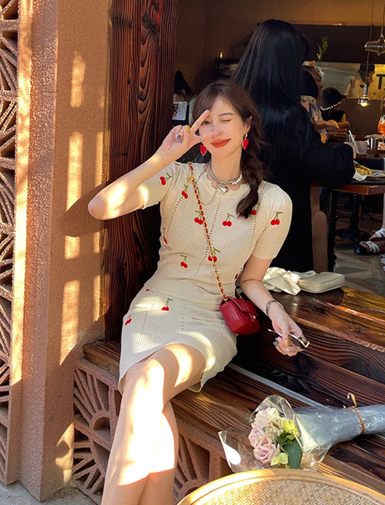 White Cherry Knitted Skirt