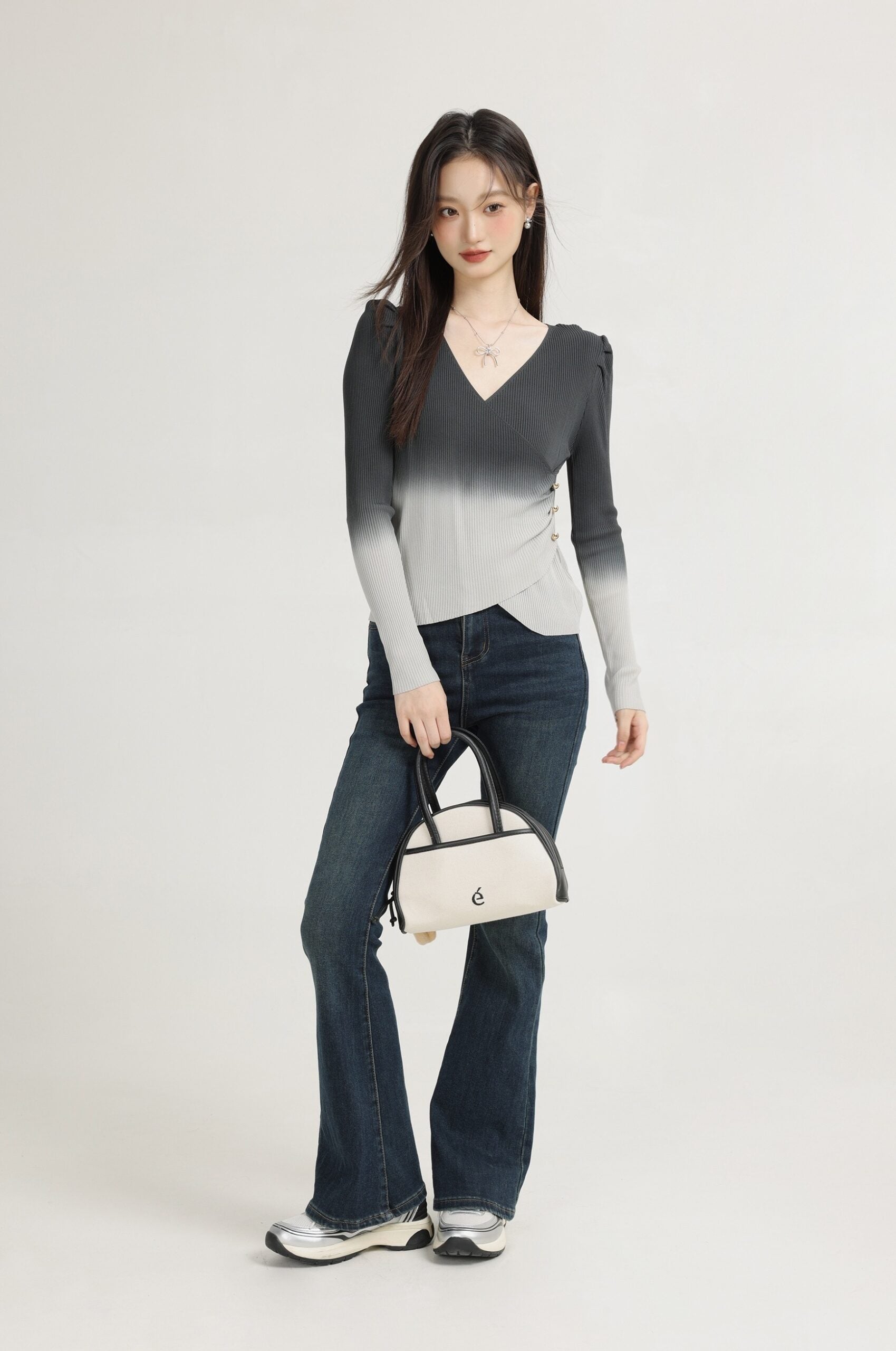 Gradient V-Neck Long Sleeve Knitwear