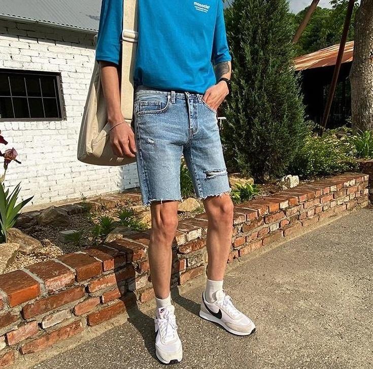 Graphic Print Loose Fit Tee