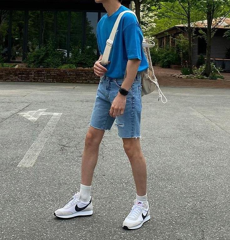 Graphic Print Loose Fit Tee