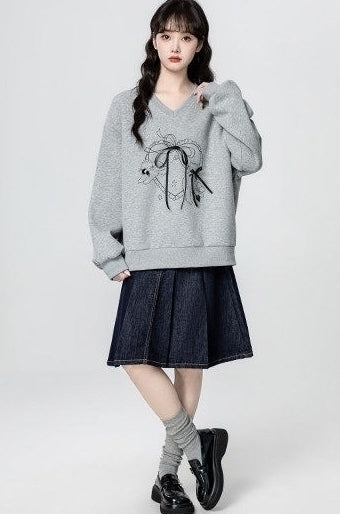 Gray V Neck Pullover Sweatshirt With Bow Detail