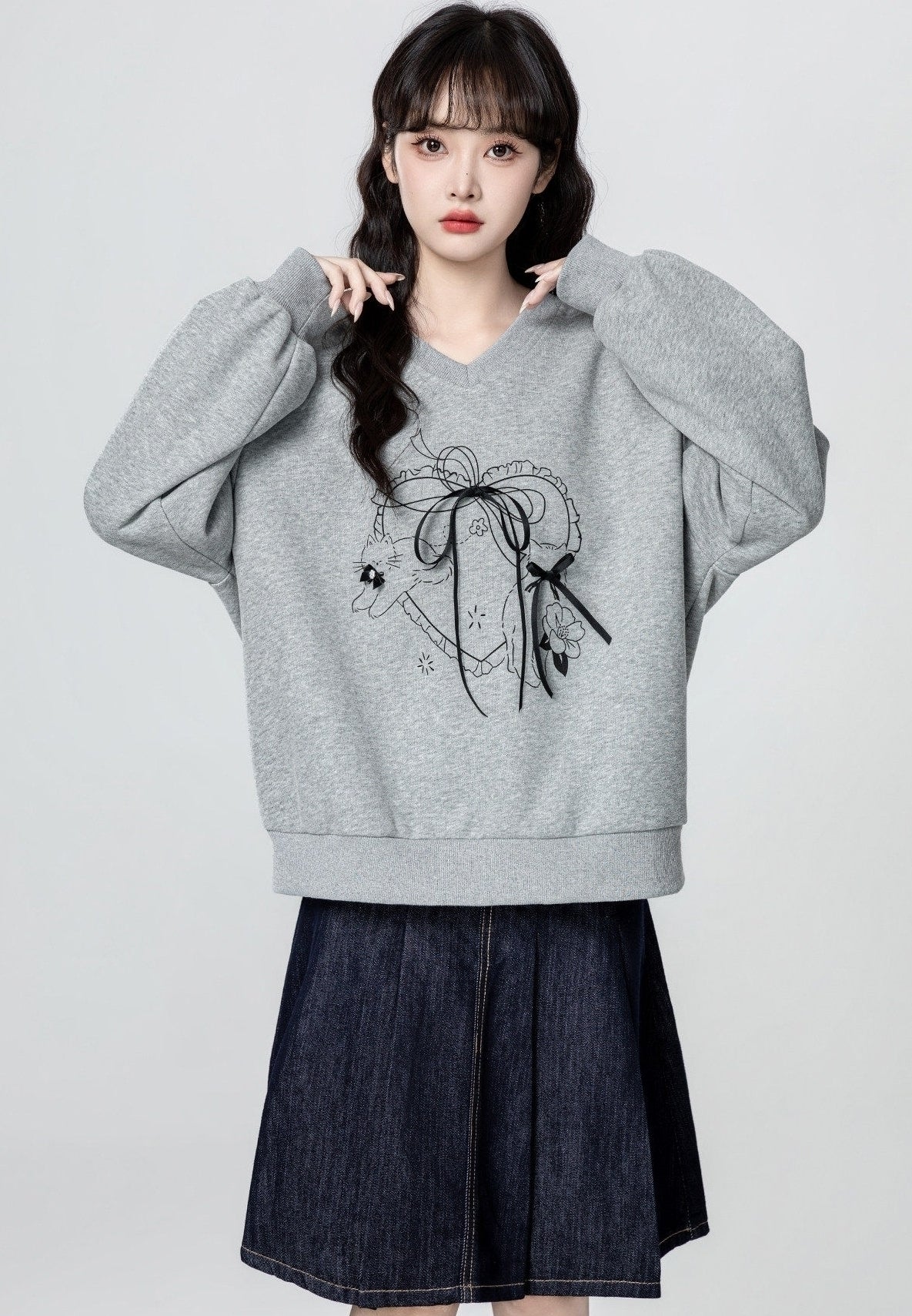 Gray V Neck Pullover Sweatshirt With Bow Detail