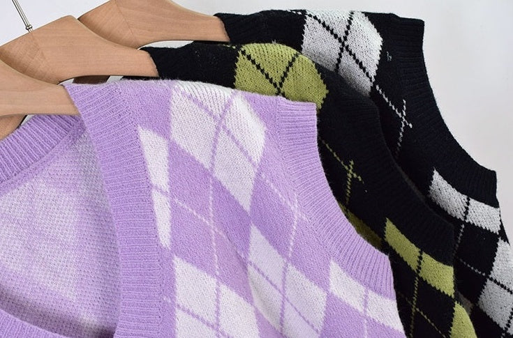 Green Argyle Pattern V-Neck Vest