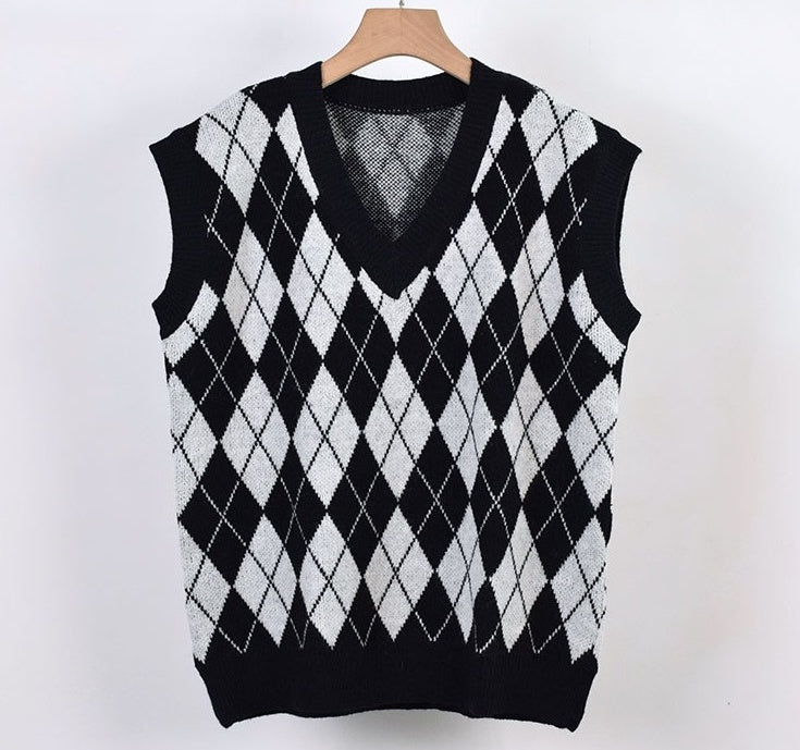 Green Argyle Pattern V-Neck Vest