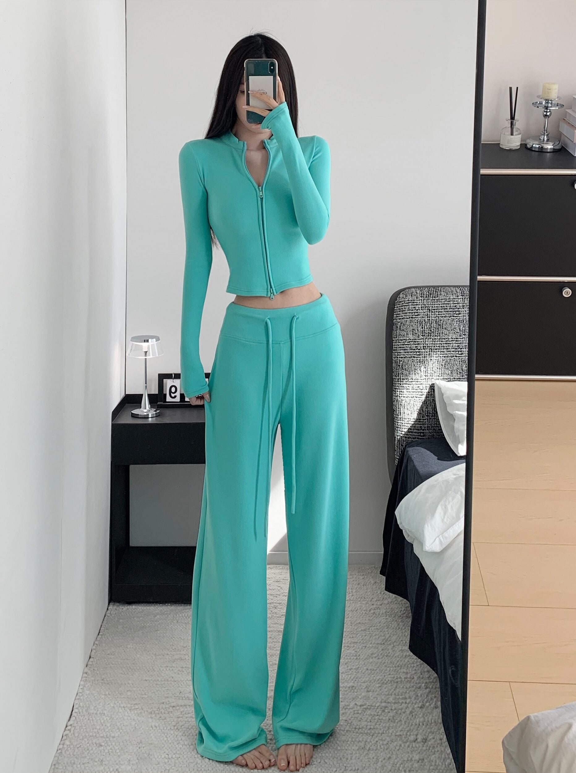 Green Cozy Fit-Body Pants
