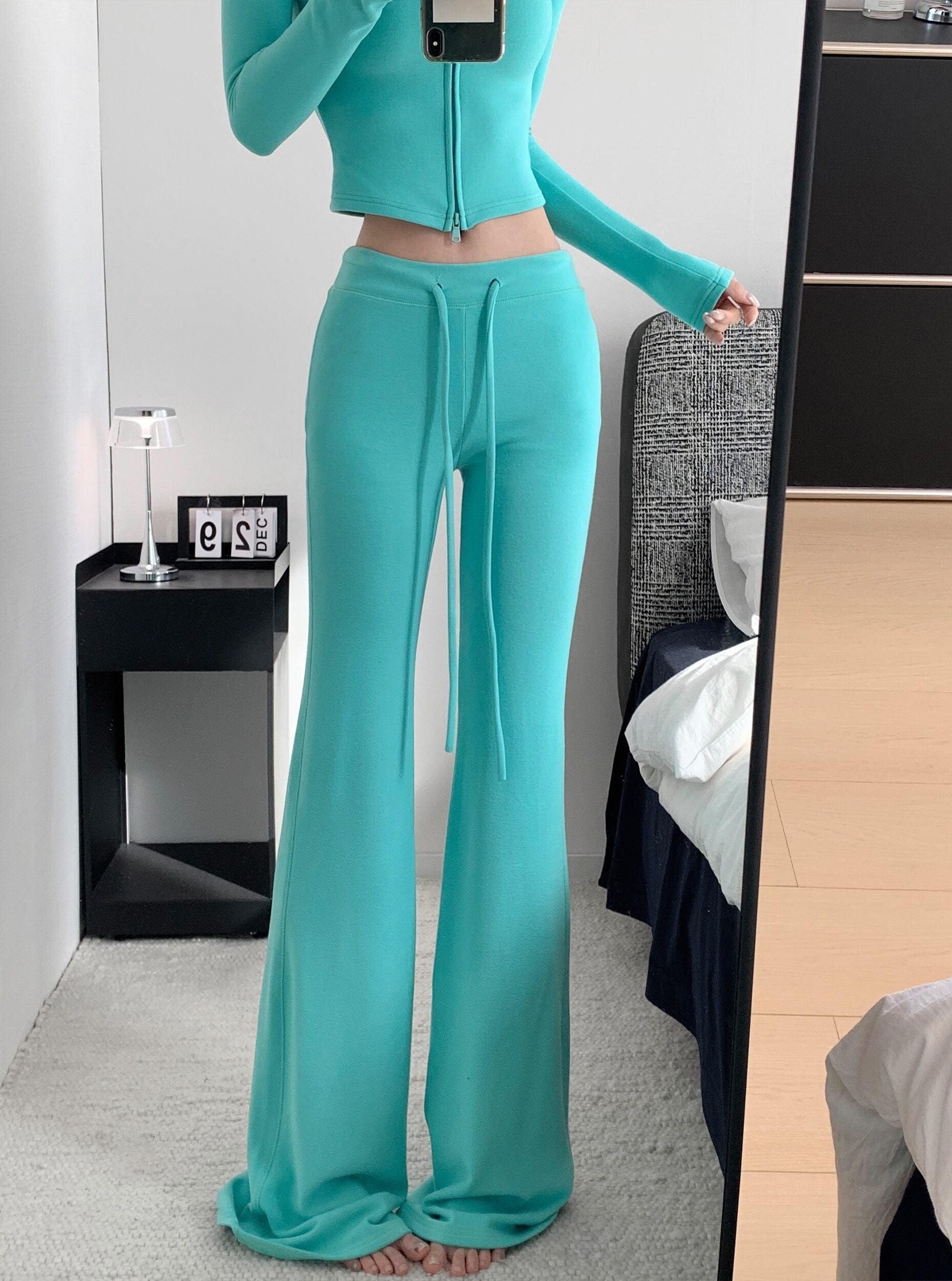 Green Cozy Fit-Body Pants