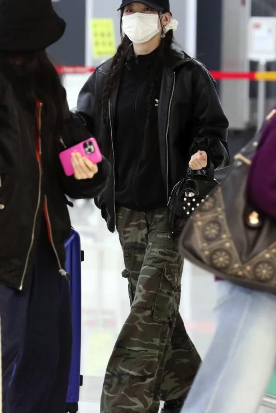 Green Retro Camouflage Cargo Pants