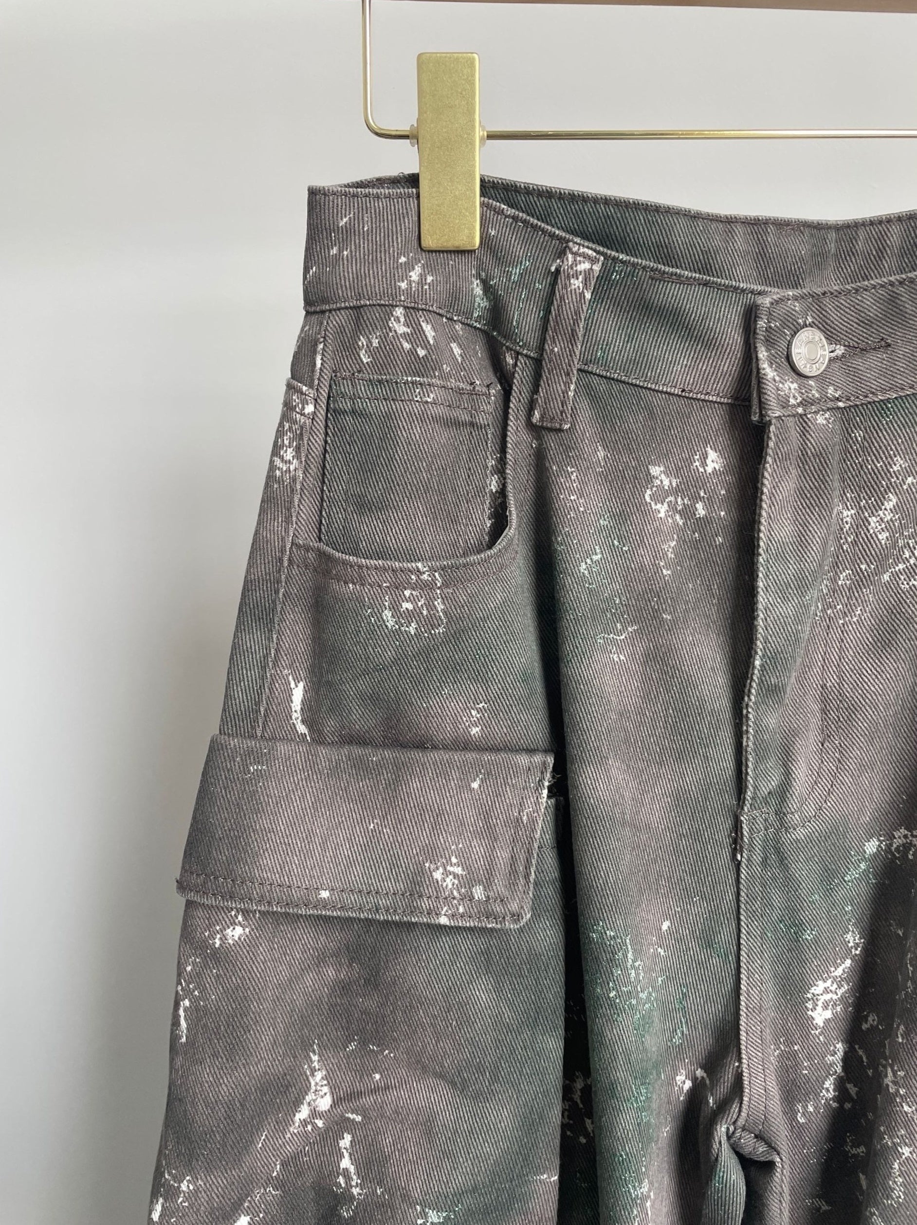Grey Camouflage Multi-Pocket Jeans
