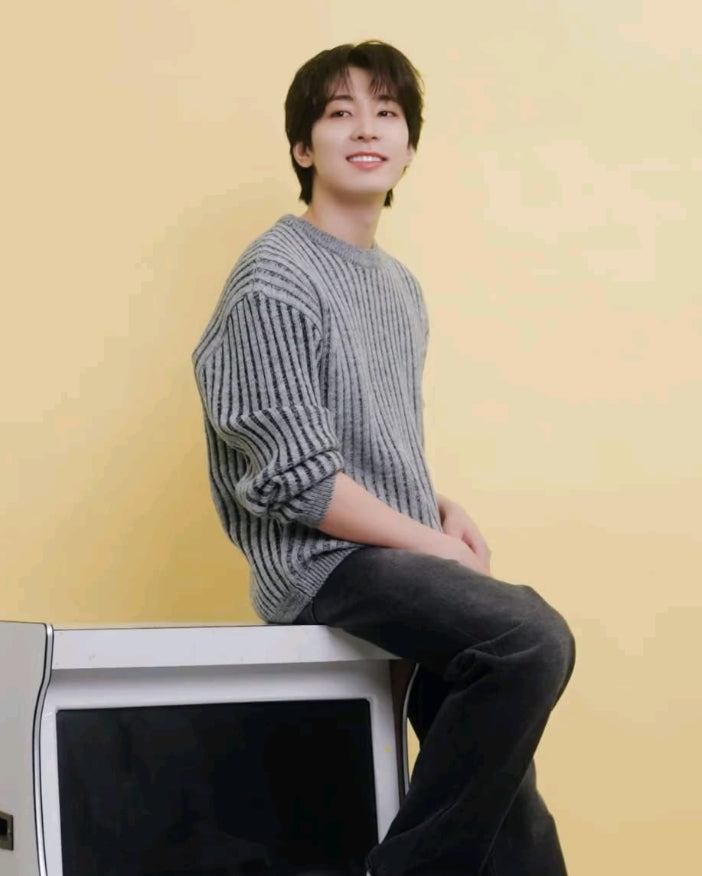 Grey Ribbed Gradient Sweater