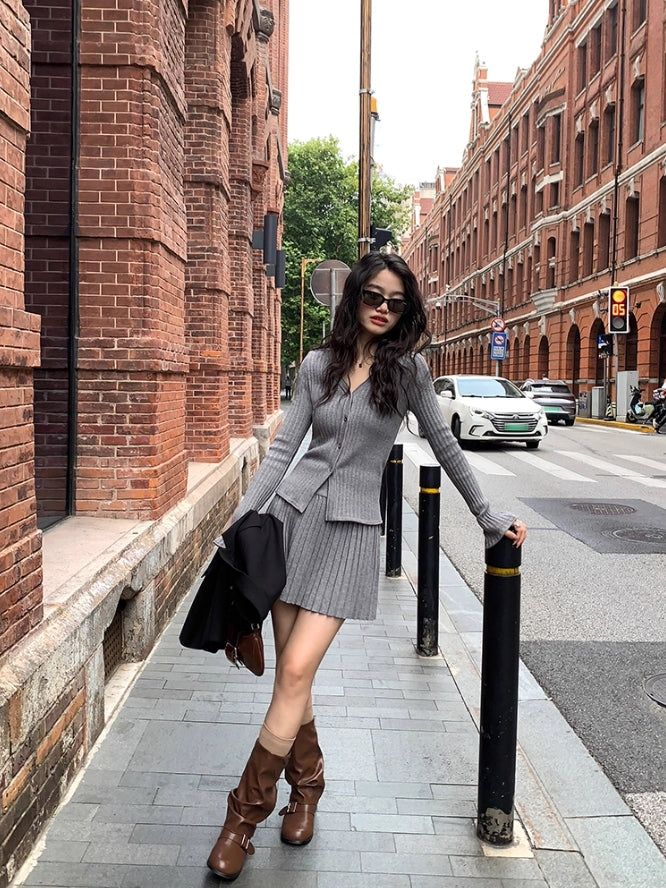 Grey Ribbed V-Neck Cardigan