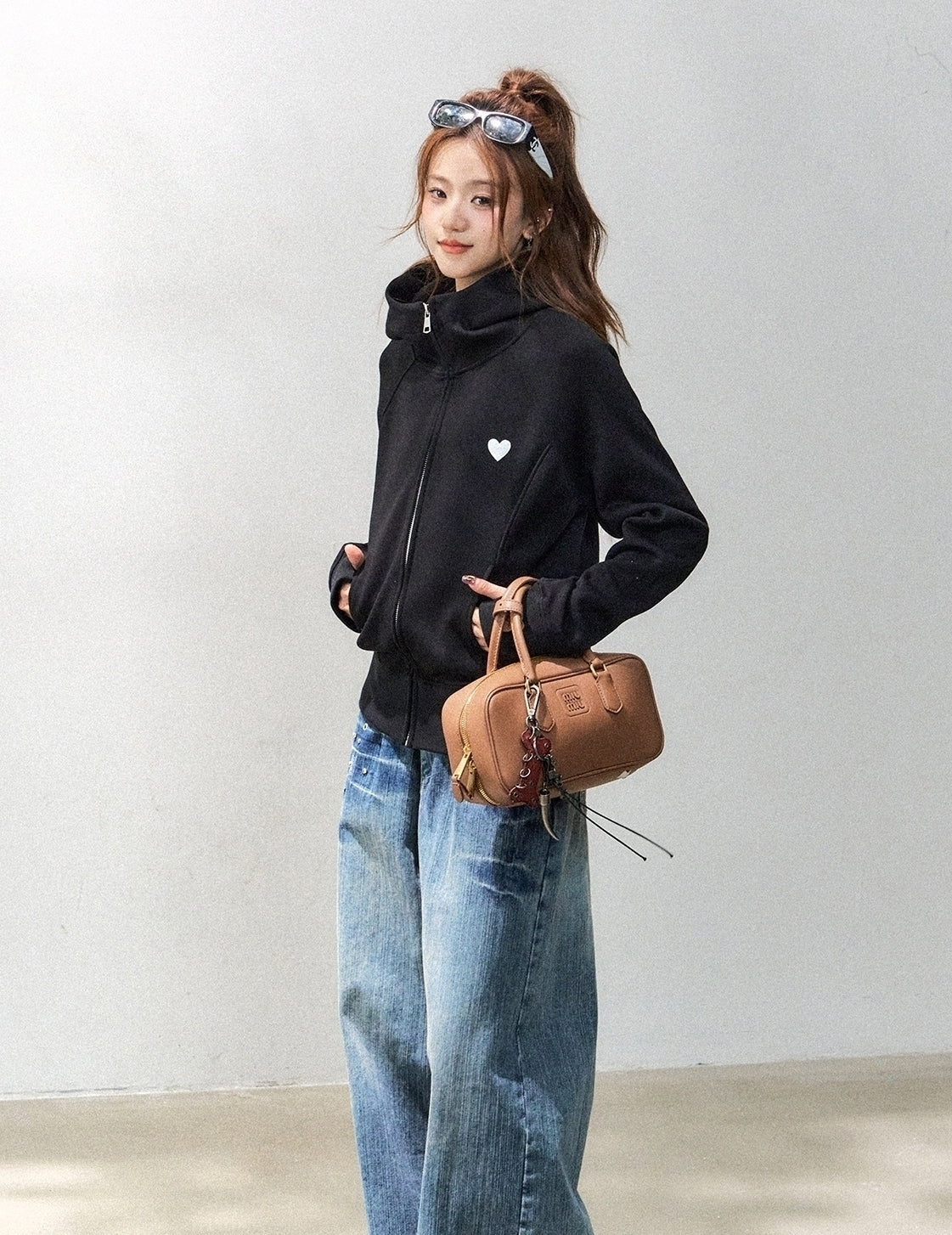 Heart Embroidered Zip Up Cropped Sweatshirt Jacket