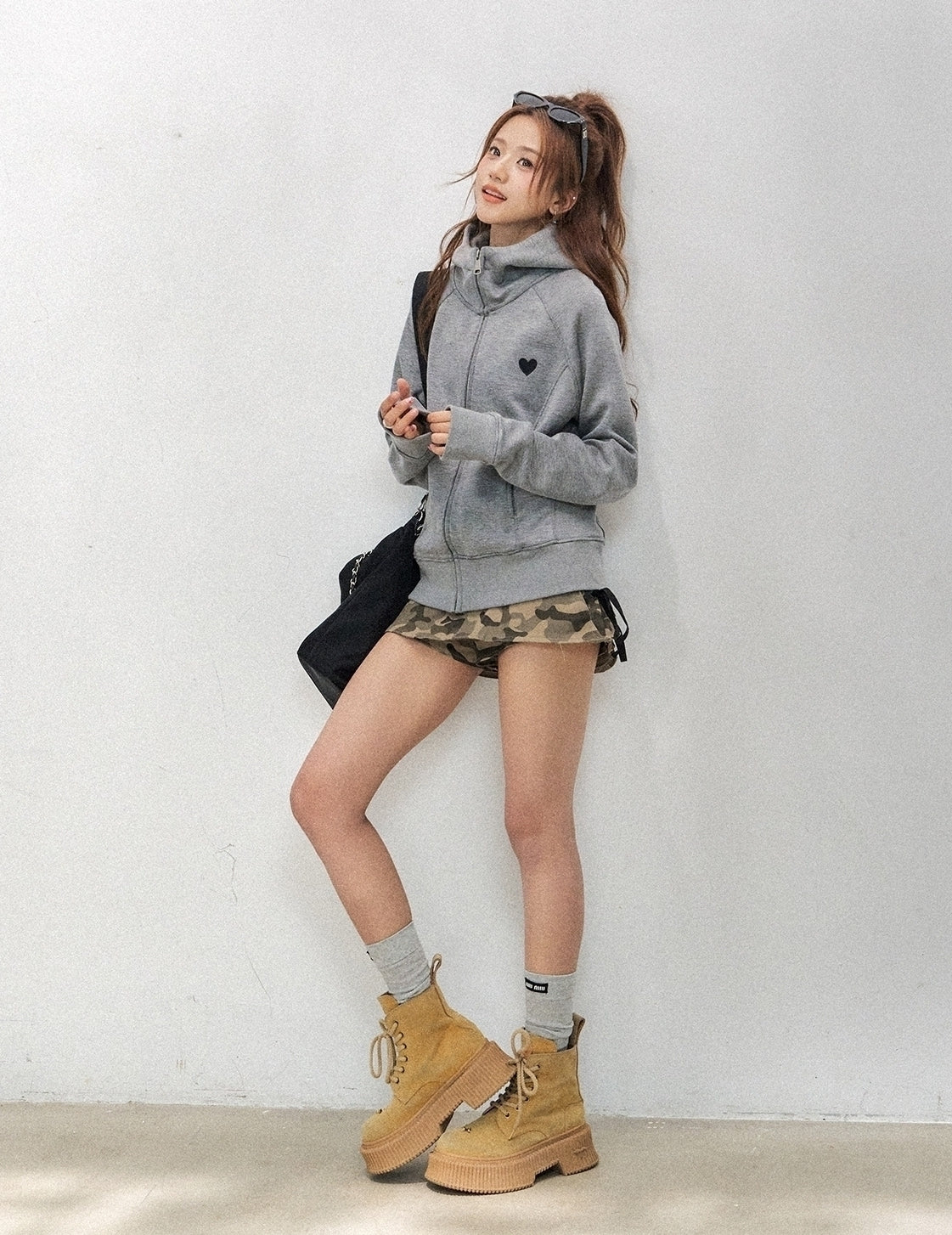 Heart Embroidered Zip Up Cropped Sweatshirt Jacket