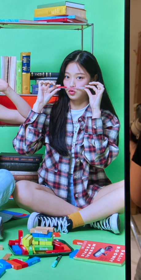 Loose Plaid Long-Sleeved Shirt