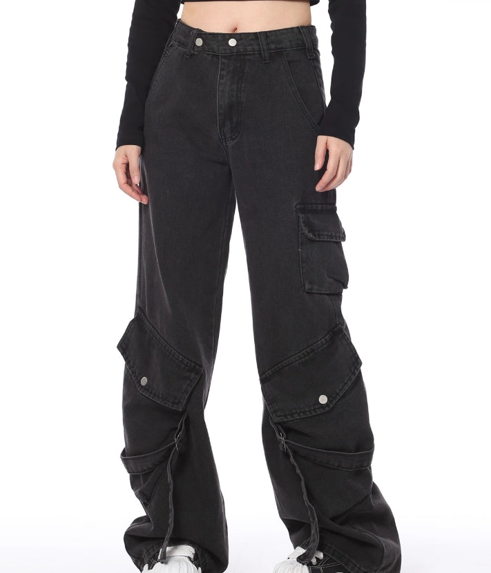 Black Slanted Pocket Cargo Jeans