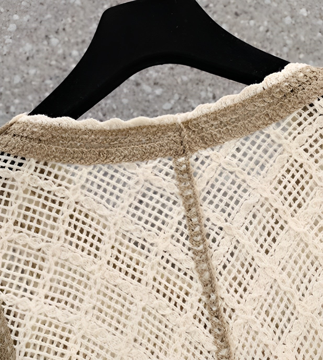 Black and White Flower Embroidered Knitted Vest