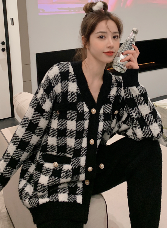 Black Plaid Button Cardigan