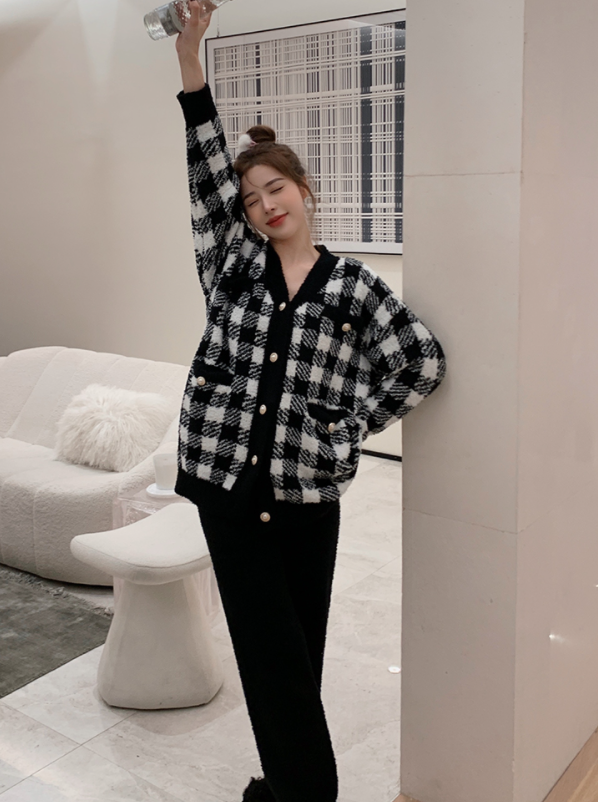 Black Plaid Button Cardigan
