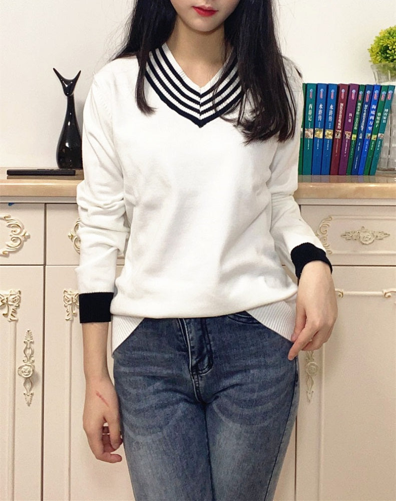 White Bee Embroidered Sweater