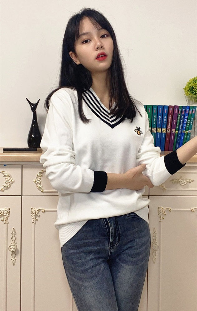 White Bee Embroidered Sweater
