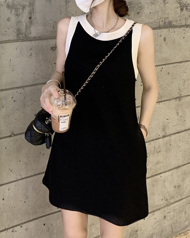 Black Minimalist Trapeze Dress