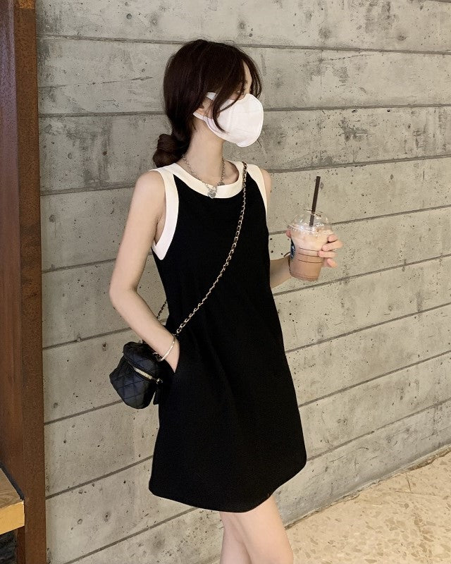 Black Minimalist Trapeze Dress