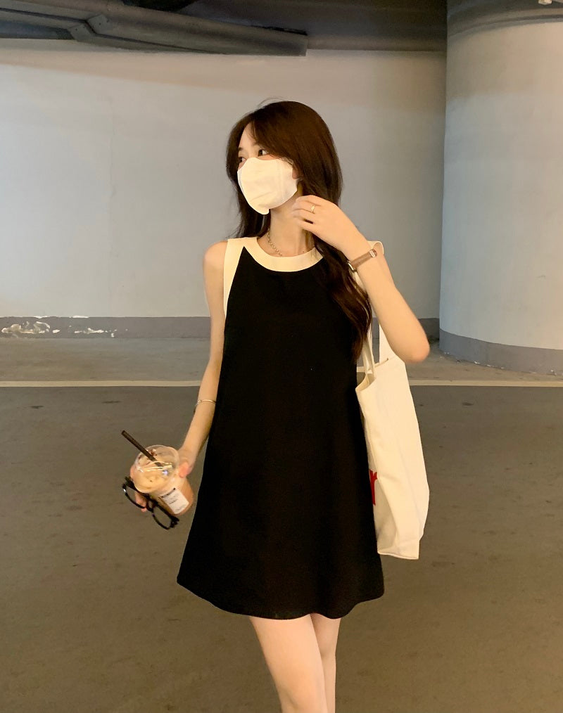 Black Minimalist Trapeze Dress