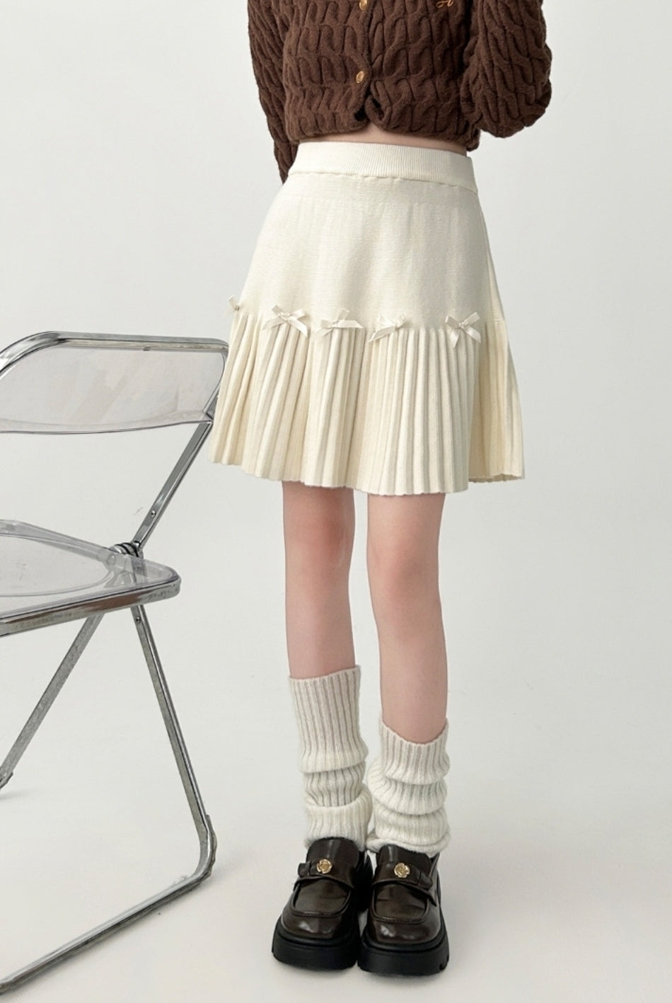 Knit Pleated Skirt With Bow Detail