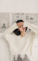 White V-Neck Tassels Knit Sweater