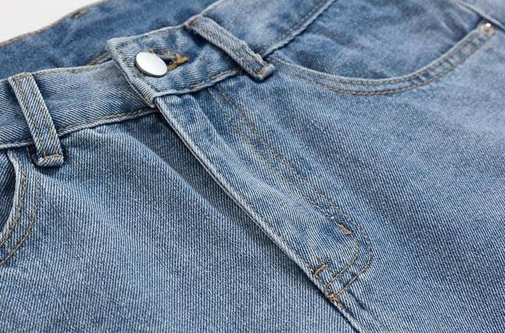 Loose Fit Patchwork Jeans