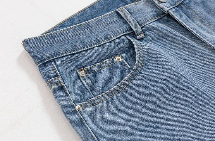 Loose Fit Patchwork Jeans