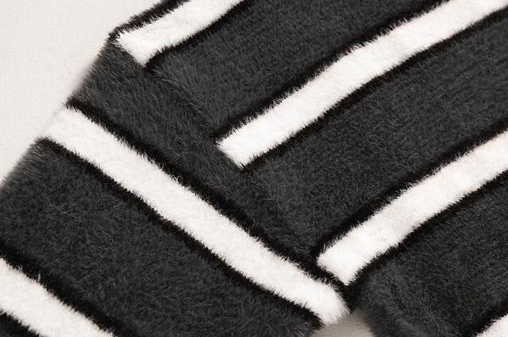 Luxury Striped Knit Sweater In Mink Fleece