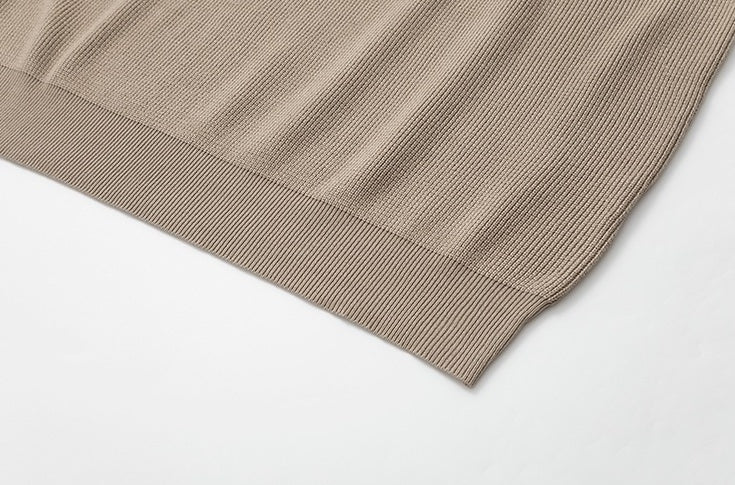 Minimalist Knit Short Sleeve Commuter Top