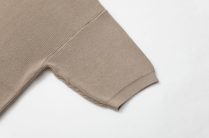 Minimalist Knit Short Sleeve Commuter Top