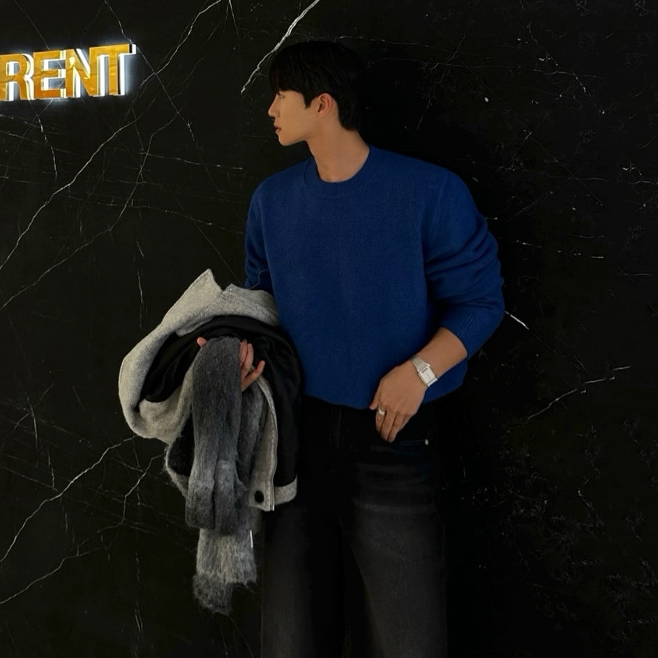 Minimalist Style Round Neck Pullover Sweater
