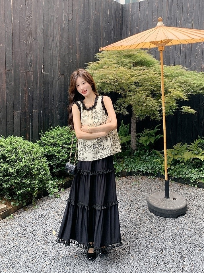 Modern Style Contrast Trim Vest And Skirt Set
