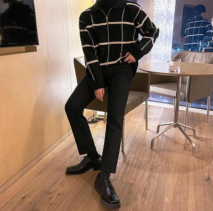Plaid Collar Knit Pullover Sweater