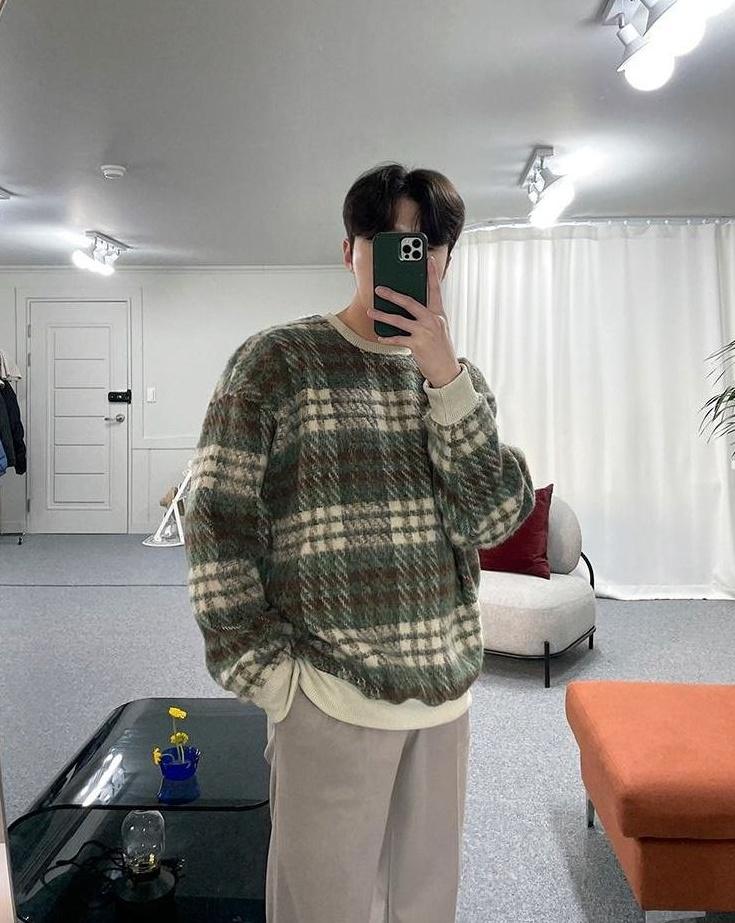 Plaid Fleece Pullover Sweatshirt
