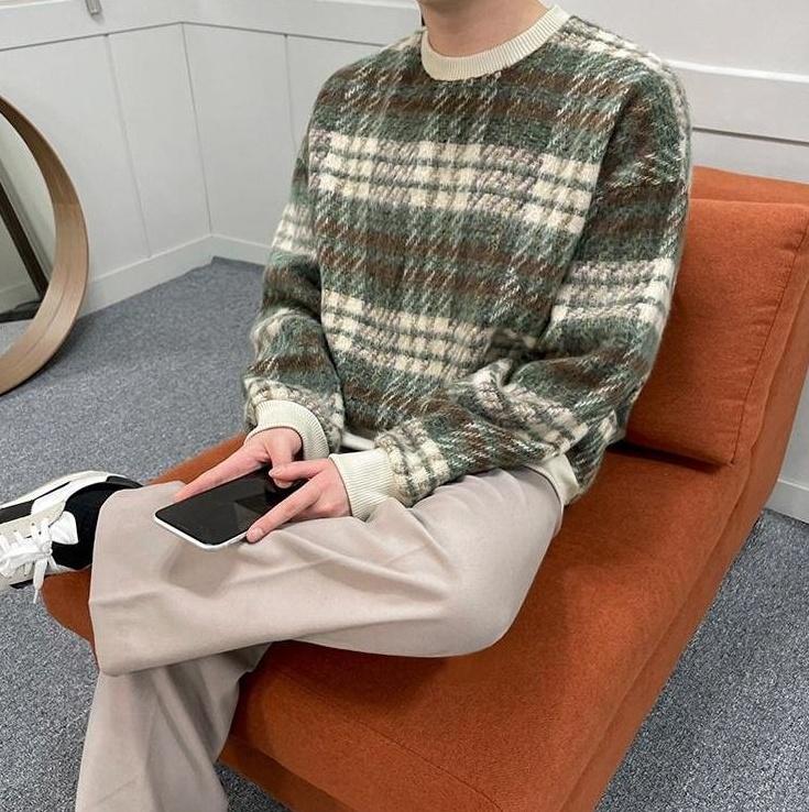 Plaid Fleece Pullover Sweatshirt