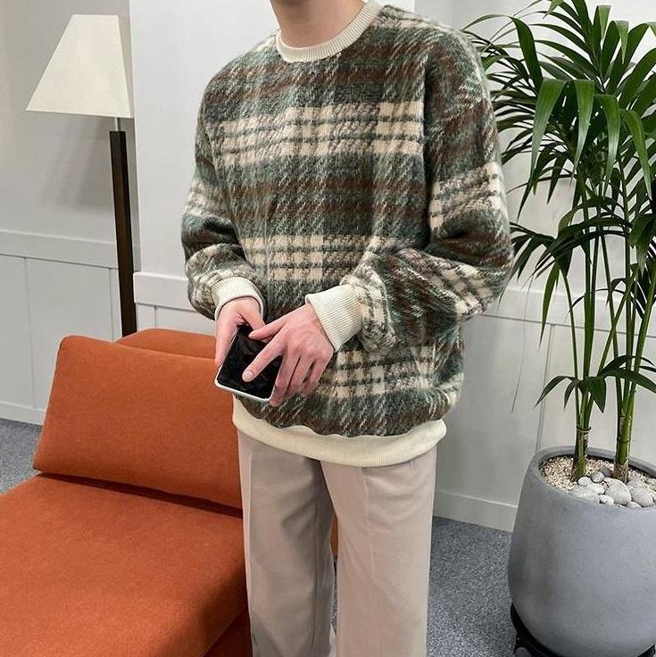 Plaid Fleece Pullover Sweatshirt