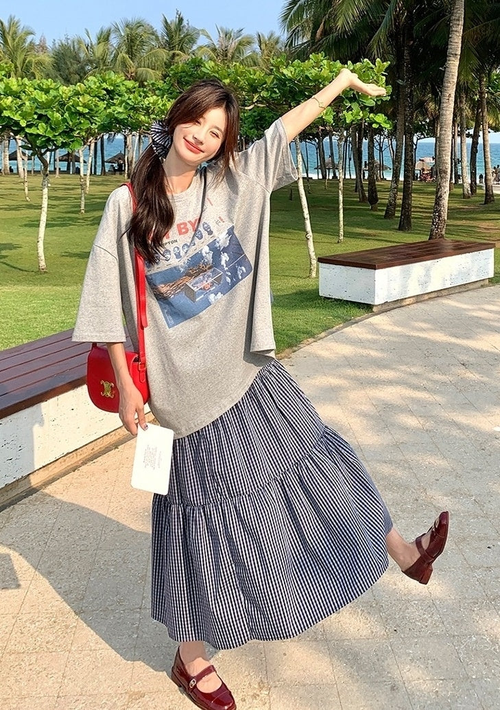 Plaid Skirt And Printed Tee Casual Outfit Set