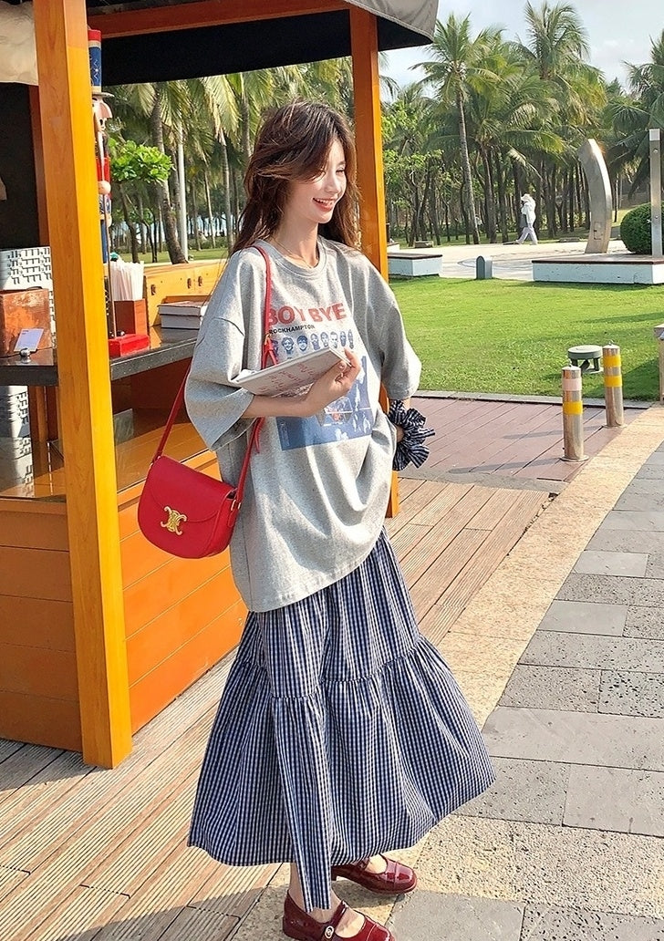 Plaid Skirt And Printed Tee Casual Outfit Set
