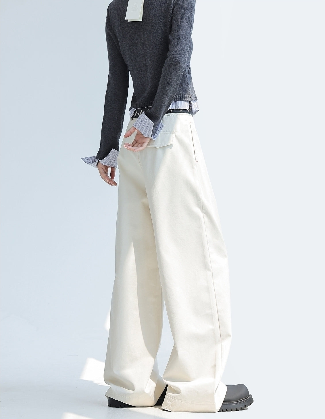 Pleated Relaxed Fit Wide Leg Suit Trousers
