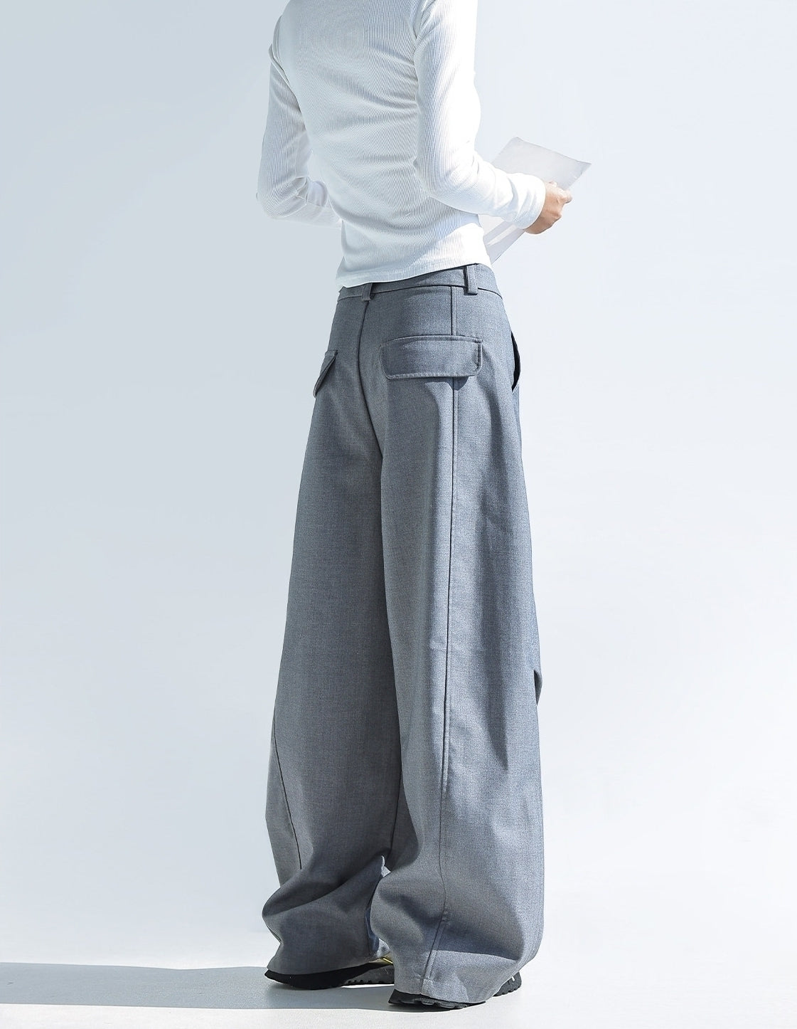 Pleated Wide Leg Relaxed Fit Trousers Black