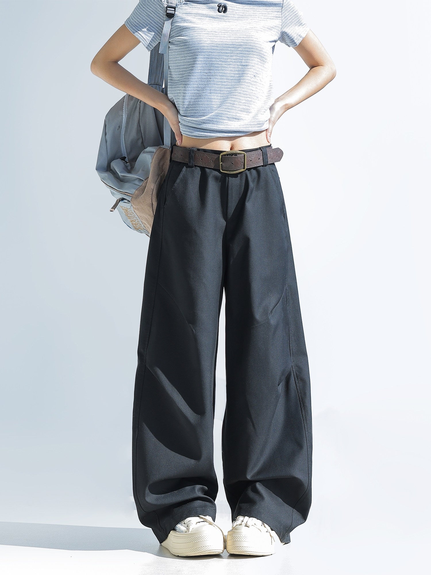 Pleated Wide Leg Relaxed Fit Trousers Black