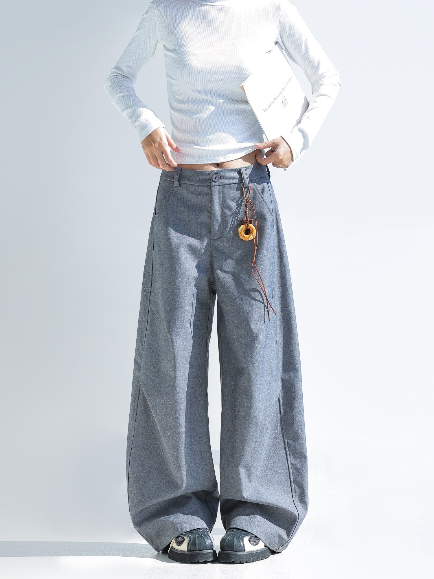 Pleated Wide Leg Relaxed Fit Trousers Black
