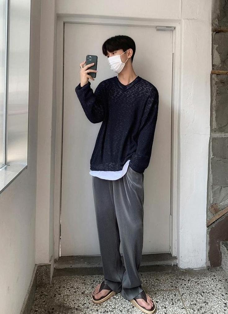 Pleated Wideleg Relaxed Trousers