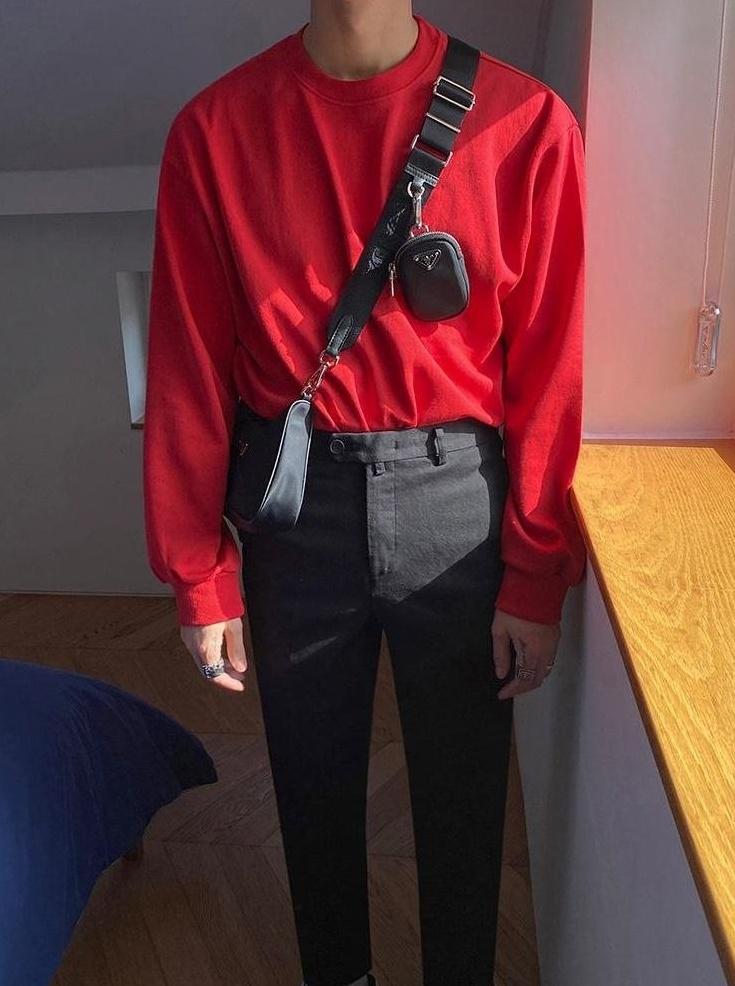Premium Crewneck Black Sweatshirt