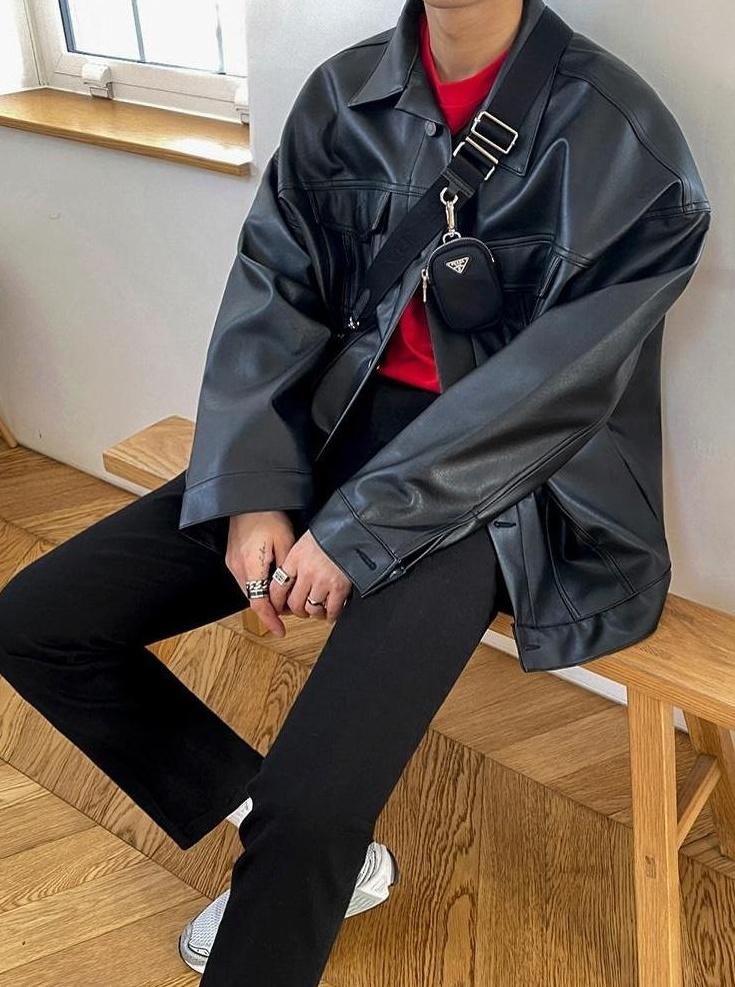 Premium Crewneck Black Sweatshirt