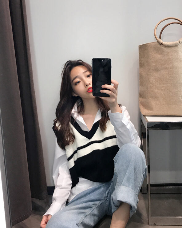 Black And White Sleeveless Knit Vest
