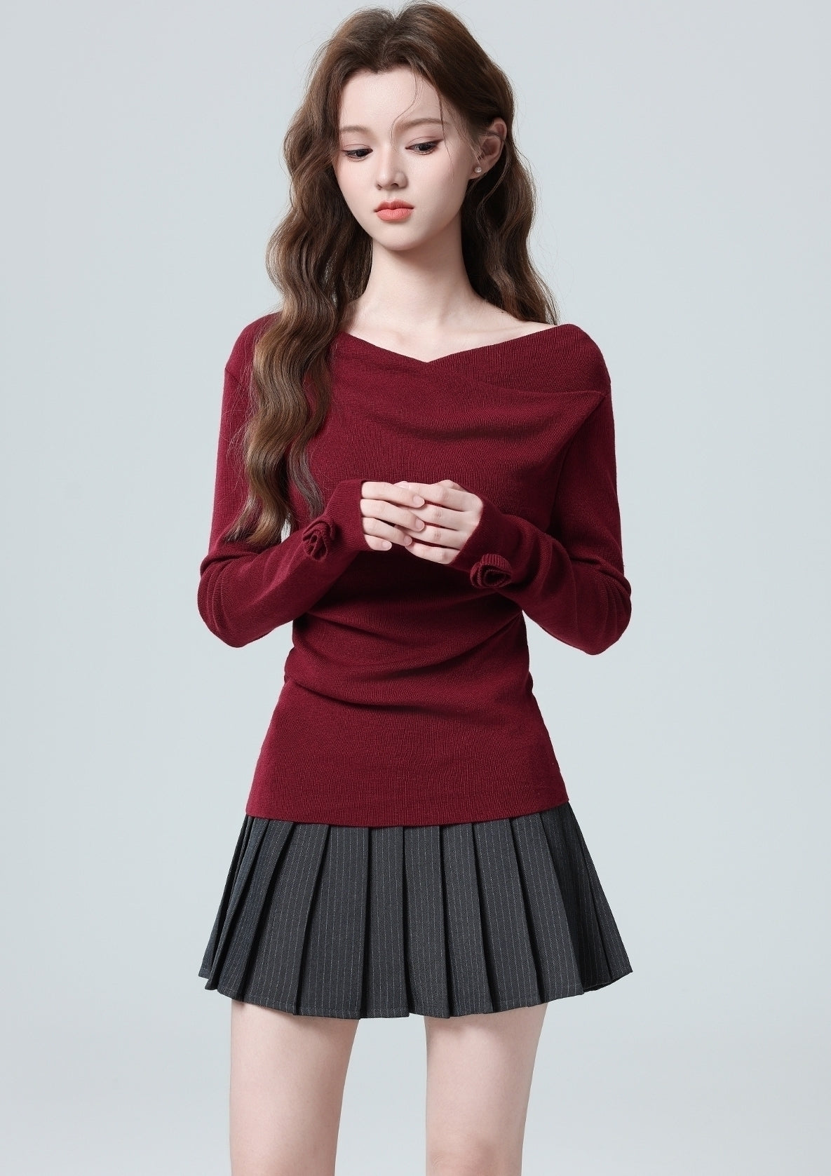 Red Floral Knit Sweater With Slim Fit Design